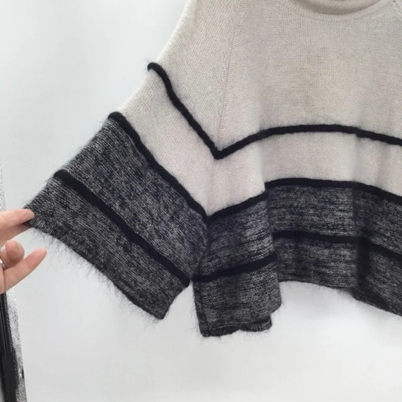 SEN Women’s Fine Merino Wool & Cashmere Sweater Warm Winter Size Medium - Picture 5 of 7